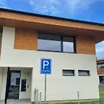 Za Kostelem Apartment *